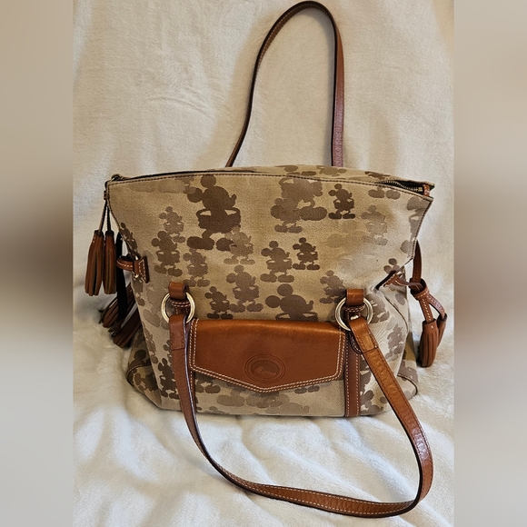 Vintage Dooney & Bourke discontinued Disneyland Mickey mouse 150 MADE RARE